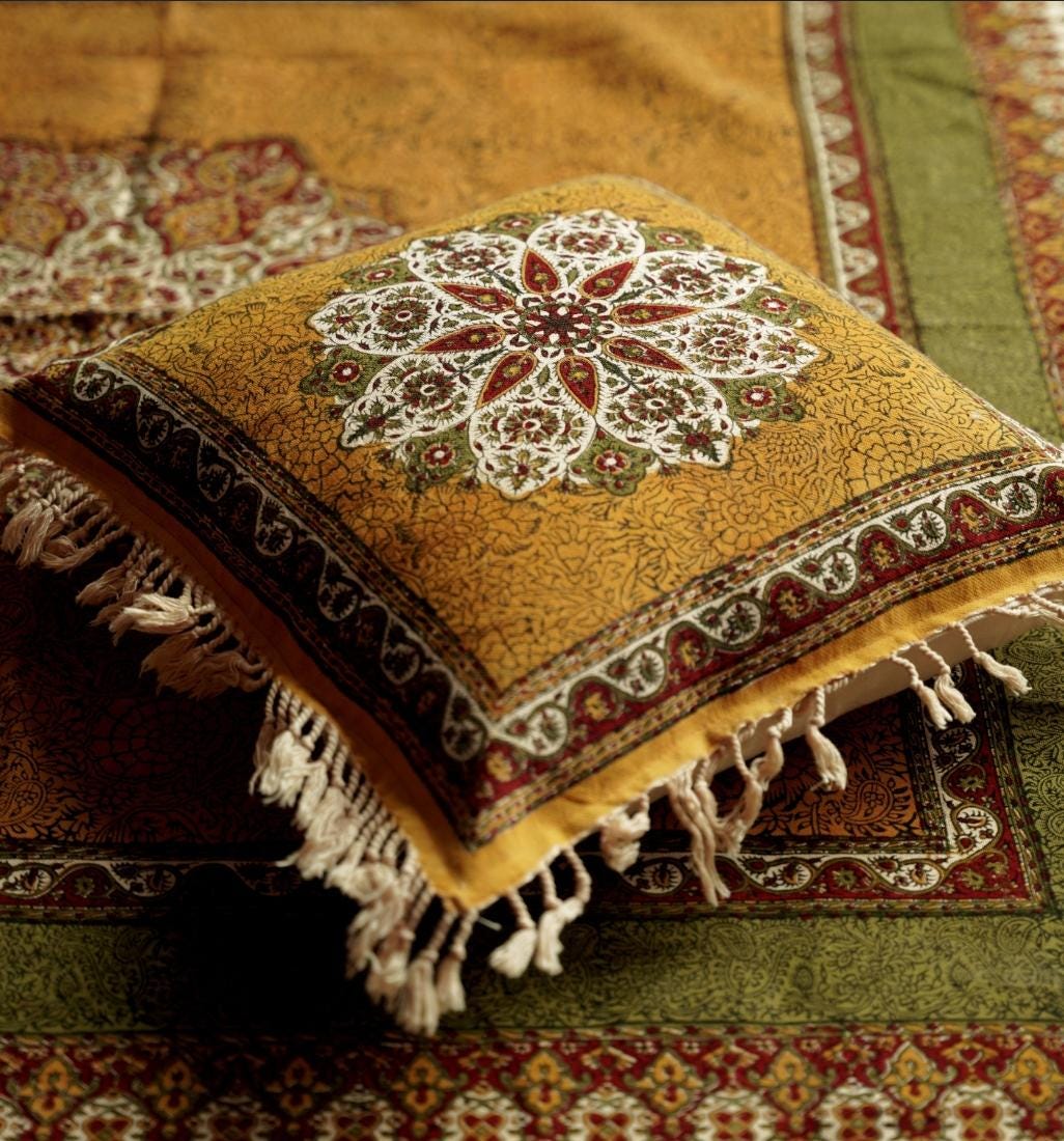 handmade block-printed cushion cover – shamseh motif | 42×42 cm a set of 2)