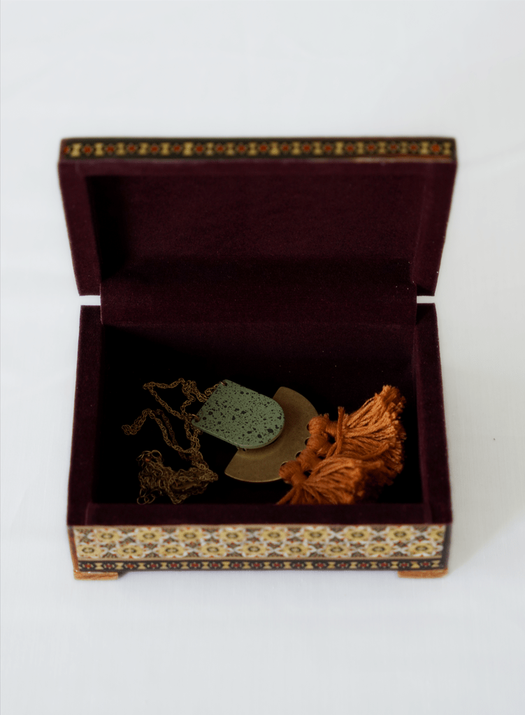 The Peacock Garden Box – Hand - Painted Khatam Jewelry Box (16 × 10 × 4.5 cm) – Luxury Handcrafted Art by Pilardi