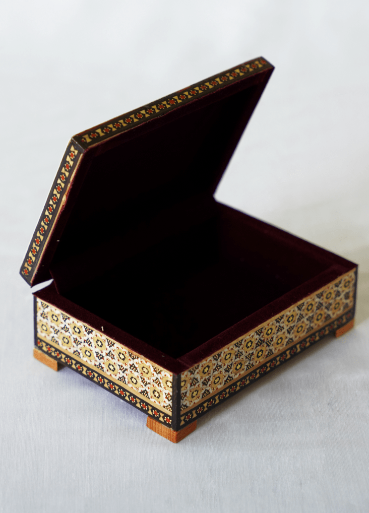 Sadaf – Hand - Painted Miniature Jewelry Box (14 × 10 × 4.5 cm) – Luxury Handcrafted Art by Pilardi