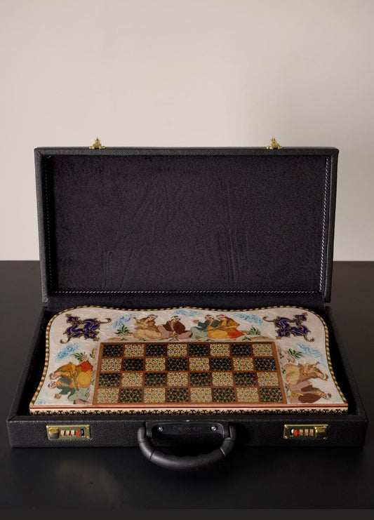 Layli o Majnun – Hand-Painted Chess & Backgammon Set with Romantic Miniature and Shamseh Motifs