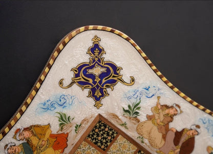 Layli o Majnun – Hand-Painted Chess & Backgammon Set with Romantic Miniature and Shamseh Motifs